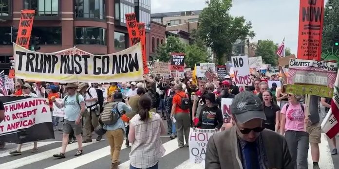 Foto: Miles protestan contra Trump en Nueva York/Cortesía