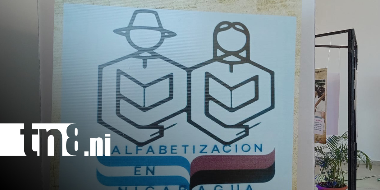Foto: Homenaje a la Cruzada Nacional de Alfabetización / TN8
