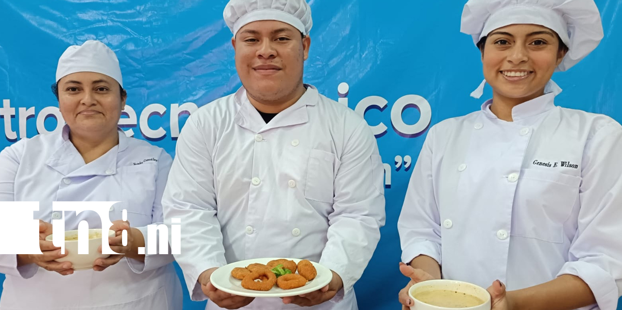 Foto: Estudiantes de gastronomía inauguran la temporada de cuaresma /TN8