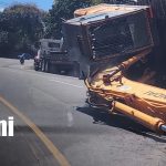 Foto: Accidentes con camiones se vuelven una "plaga" en Carretera Sur / TN8