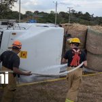 Foto: Vuelco de rastra en Carretera Sur / TN8