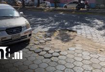 Foto: Gran hoyo cerca del Hospital Manolo Morales, en Managua / TN8