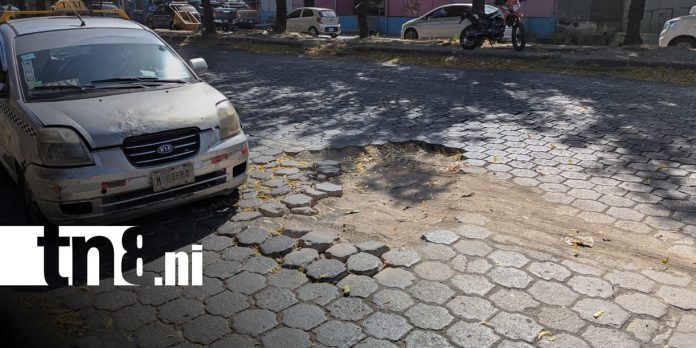 Foto: Gran hoyo cerca del Hospital Manolo Morales, en Managua / TN8