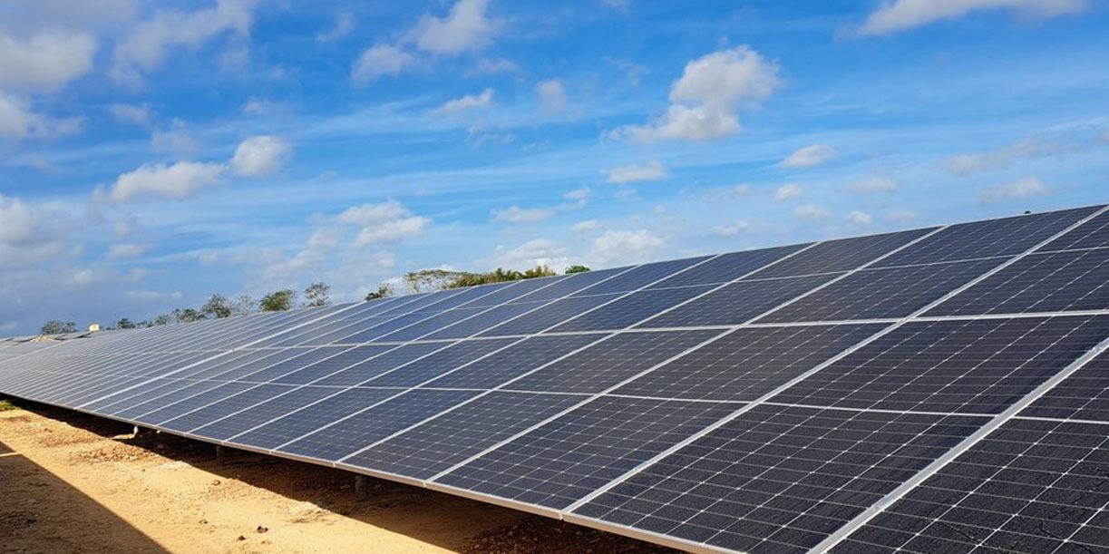 Foto: Cuba suma energía limpia con nuevo parque solar/Cortesía