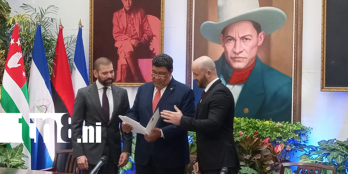 Foto: Alías Aiba se acredita como representante de Abjasia ante Nicaragua /TN8