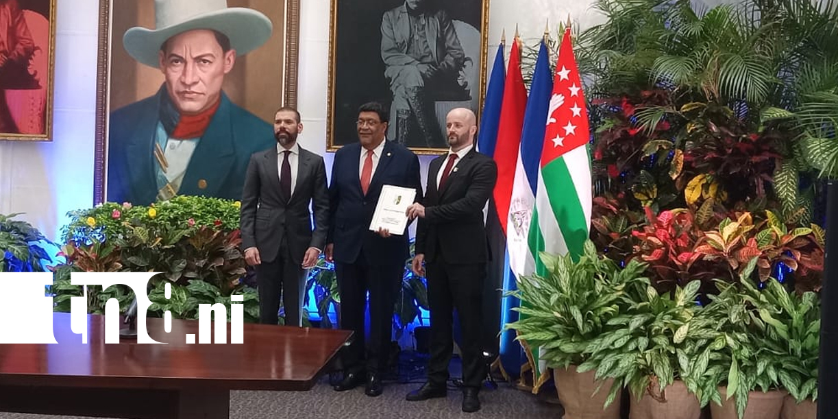 Foto: Alías Aiba se acredita como representante de Abjasia ante Nicaragua /TN8