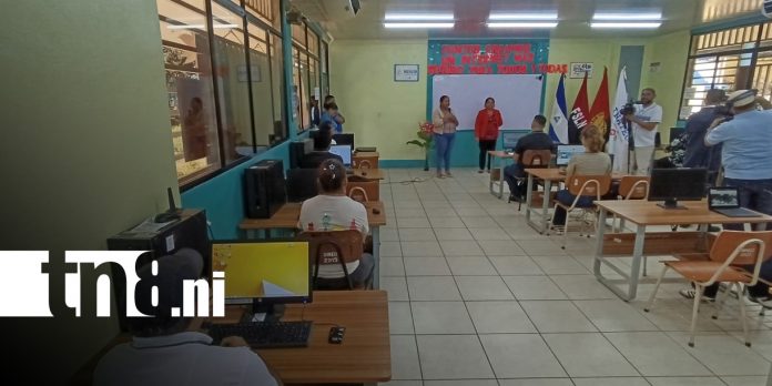 Foto: Más de 3 mil docentes participan en el programa de fortalecimiento y competencias digitales en Nicaragua / TN8