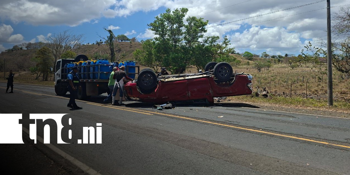Foto: Sobreviven de milagro a accidente en camino Acoyapa a San Carlos / TN8