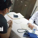Foto: Feria de salud para la mujer en el Mercado Iván Montenegro / TN8