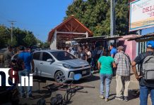 Conductora pierde el control y atropella a vendedora frente a hospital en Managua Foto: Accidente de tránsito en Managua / TN8