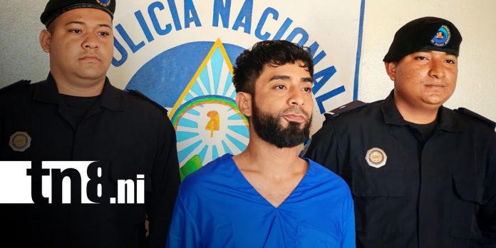 Foto: Captura de sujeto con tacos de marihuana en Rivas / TN8