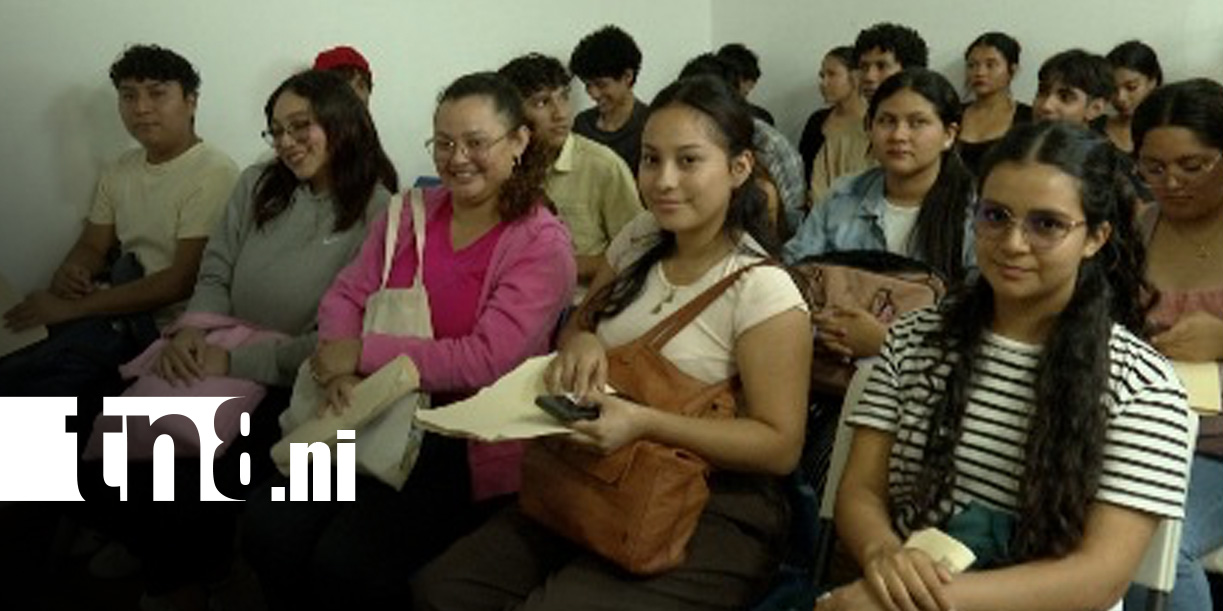 Foto: Solicitudes de becas de las Universidades Pueblo Presidente en Nicaragua / TN8