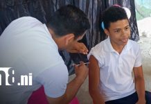 Foto: Aplicación de la vacuna contra el virus del papiloma humano (VPH)