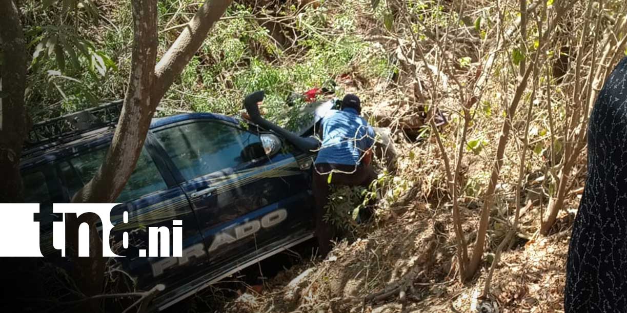 Foto: Tres heridos tras violento accidente en Santa Teresa, Carazo/TN8