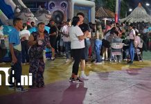Foto: Puerto Salvador Allende cierra el verano con música y ambiente familiar/TN8