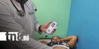 Foto: Mujeres reciben atención médica gratuita en Managua/TN8