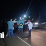 Peatón muere en Tipitapa y otro queda grave tras ser arrollado en la Ctra. Vieja a León Foto: Peatón muere en Tipitapa y otro queda grave tras atropello/TN8