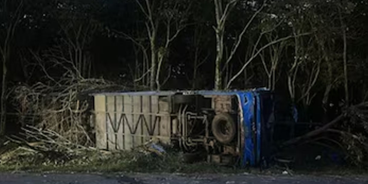 Foto: Bus volcado deja cinco muertos en vía Bogotá/ Cortesía