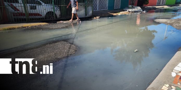Foto: Aguas residuales inundan calles de Acahualinca/TN8