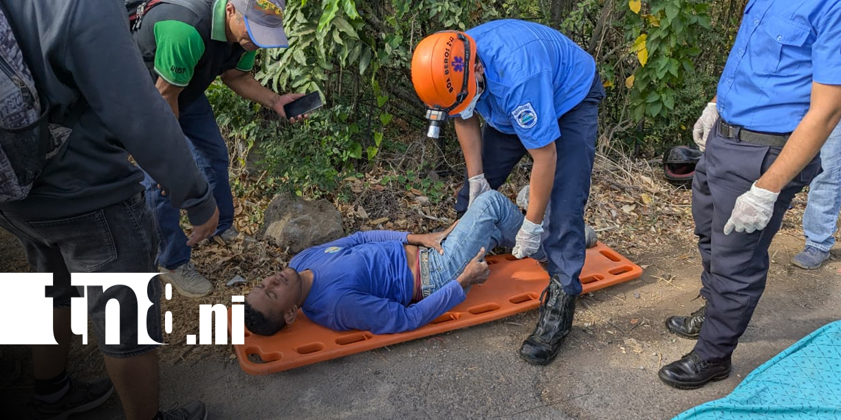 Foto: ¡Por mirar un choque! Motociclista termina gravemente lesionado en Carretera Sur/TN8