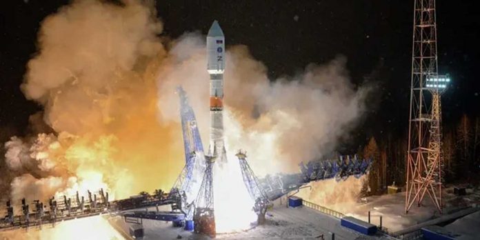 Foto: Rusia ponen en órbita nuevos satélites militares/Cortesía