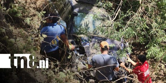 Foto: Tres heridos tras violento accidente en Santa Teresa, Carazo/TN8