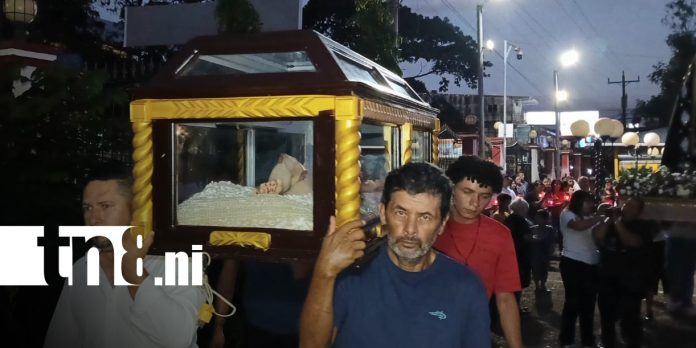 Foto: Feligresía de Nicaragua vive con devoción la procesión del Santo Entierro/TN8