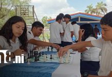 Foto: Ajedrez fortalece habilidades en jóvenes capitalinos / TN8