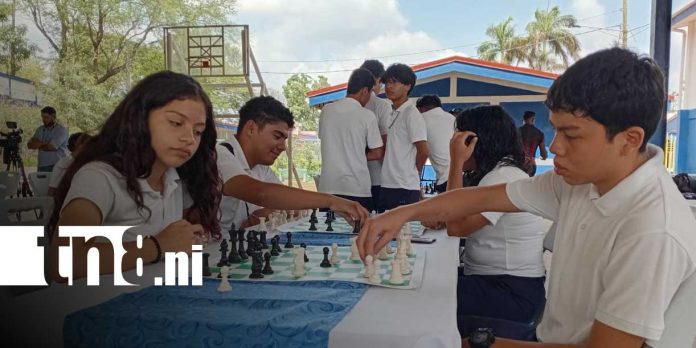 1 Foto: Ajedrez fortalece habilidades en jóvenes capitalinos / TN8