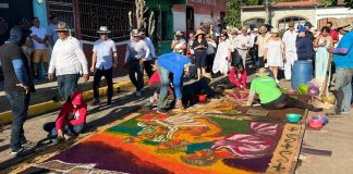 Foto: Fe, creatividad y tradición se reflejan en las alfombras pasionarias de Sutiaba/Cortesía