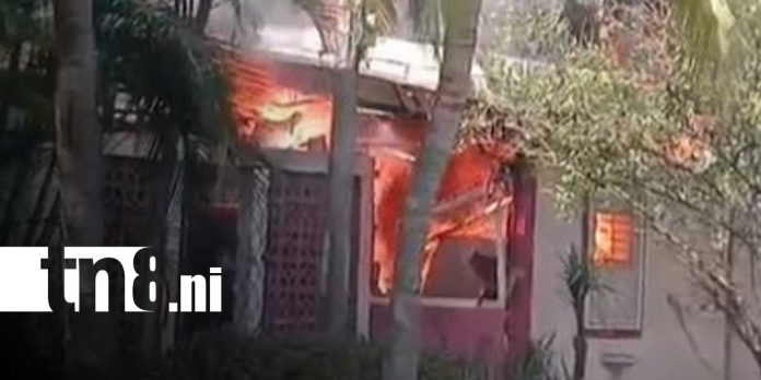 Foto: Fuerte incendio en el sector de Linda Vista/ Tn8