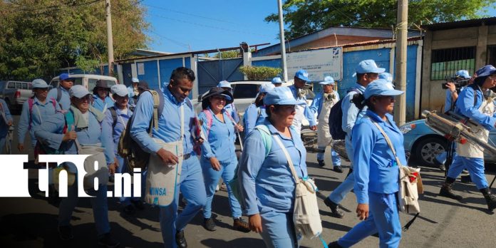 Foto: Brigadas del MINSA llegan al barrio Santa Rosa/ TN8