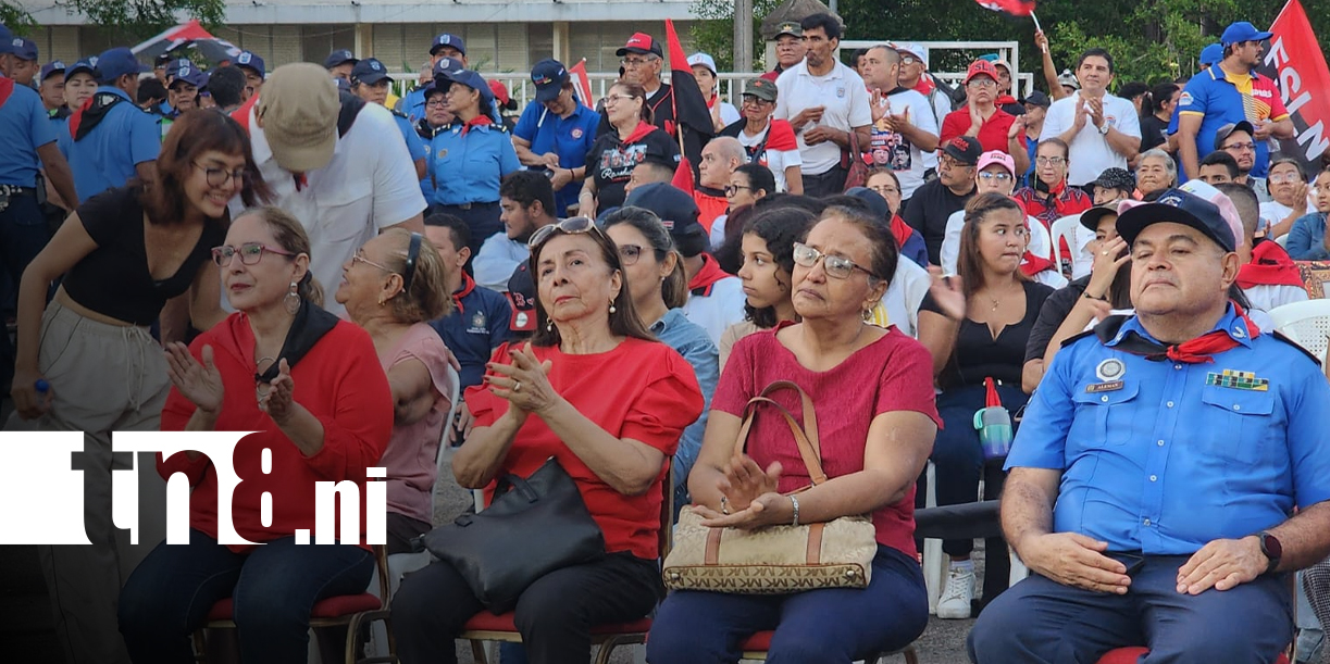 Foto: Caminata conmemora a Héroes y Mártires de Veracruz/TN8