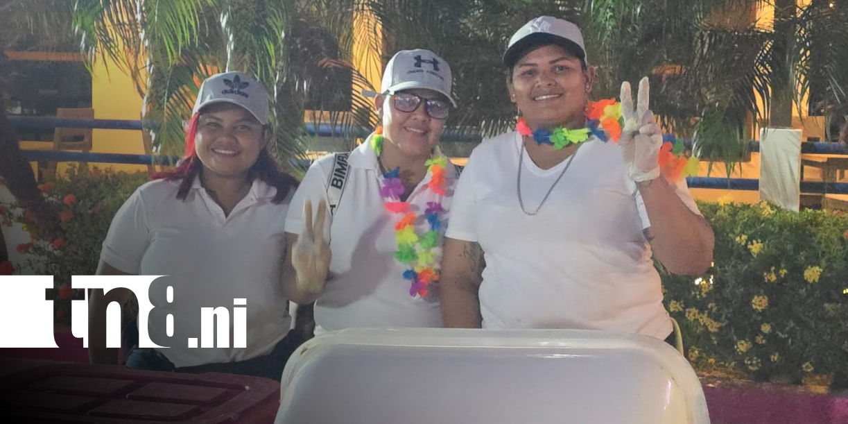 Foto: Familias capitalinas celebran la paz en el Puerto Salvador Allende/TN8