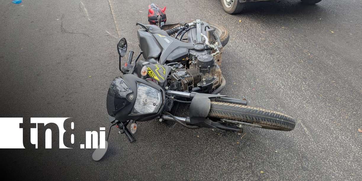 Foto: Choque de motocicletas en Managua deja dos heridos/TN8