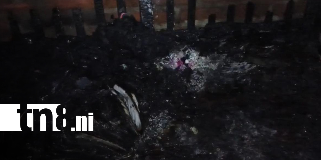 Foto: Incendio en barrio de Estelí termina con sospechoso detenido/TN8