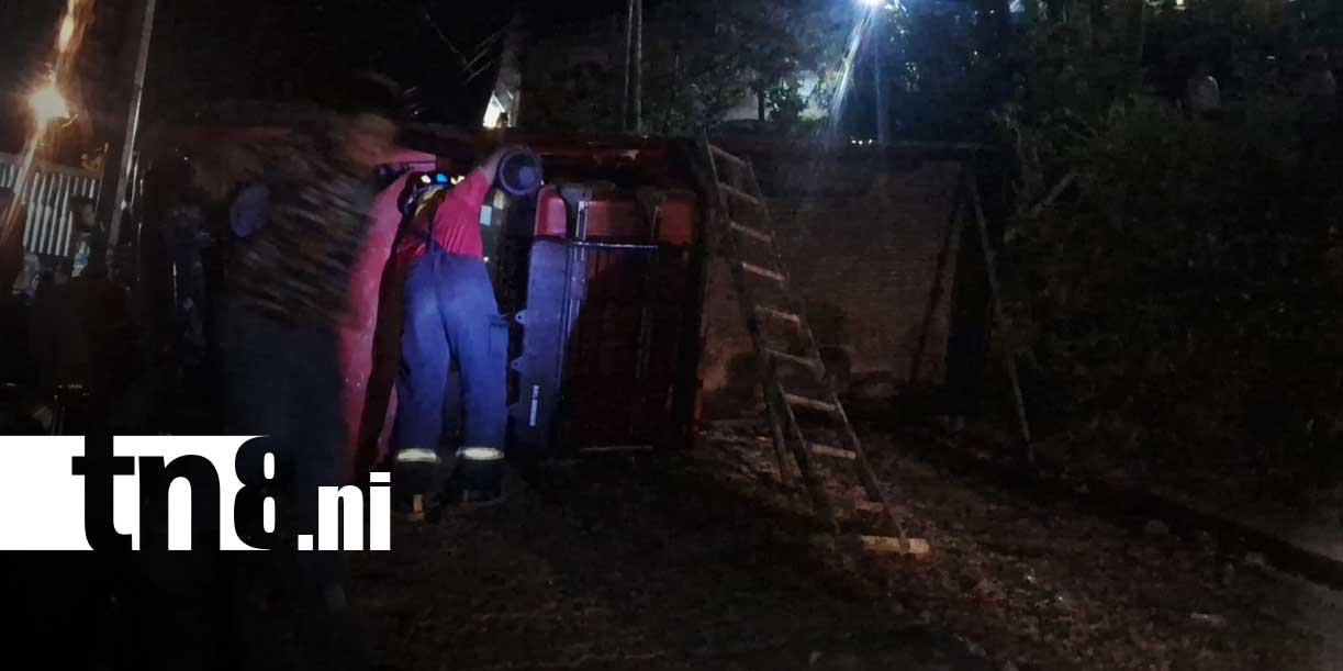 Foto: Accidente en Matagalpa deja dos lesionados tras vuelco/TN8