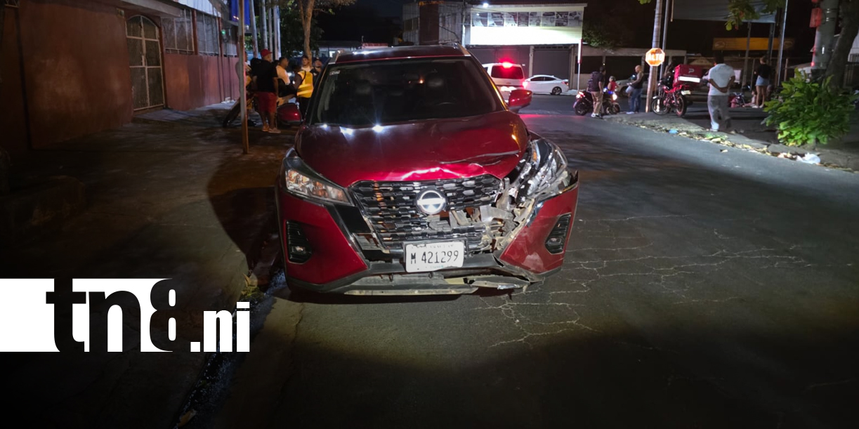 Foto: Menor al volante provoca choque y deja lesionado a un motociclista en Managua/TN8
