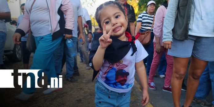 3 Foto: Nicaragüenses participan en masiva caminata en conmemoración al Día de la Paz/TN8