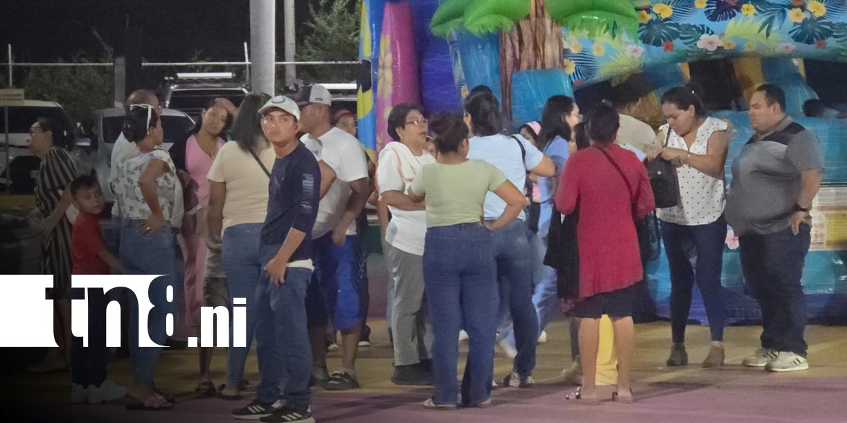 Foto: Familias capitalinas celebran la paz en el Puerto Salvador Allende/TN8
