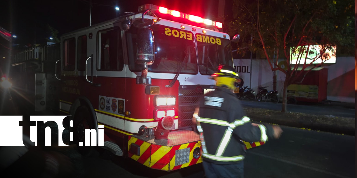 Foto: Incendio en Managua alarma a familia en Memorial Sandino/TN8