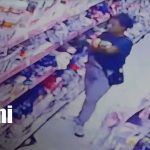 Mujer roba más 40 prendas íntimas en tienda del Roberto Huembes (VIDEO) Foto: Mujer roba 40 prendas íntimas en el Huembes / tn8