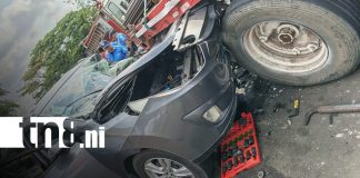 Foto: Colisión entre vehículo liviano y cabezal deja un lesionado grave en Telica/TN8