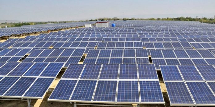 Foto: China dona parque solar a Cuba /Cortesía