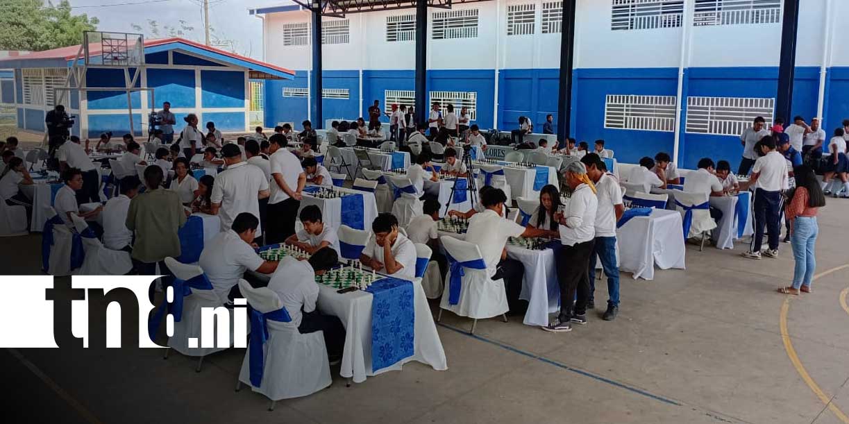 Foto: Ajedrez fortalece habilidades en jóvenes capitalinos / TN8