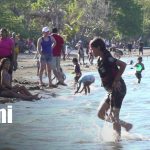 Foto: Masiva afluencia de visitantes en las playas de la Isla de Ometepe/TN8
