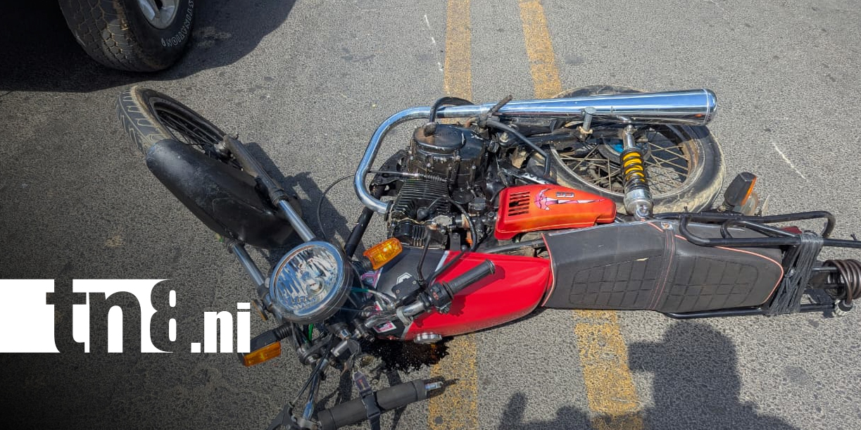 Foto: Motociclista lesionado tras colisionar con dos vehículos en Managua/TN8