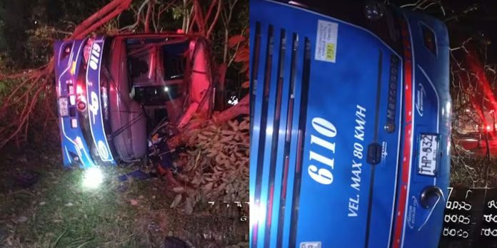 Foto: Bus volcado deja cinco muertos en vía Bogotá/ Cortesía