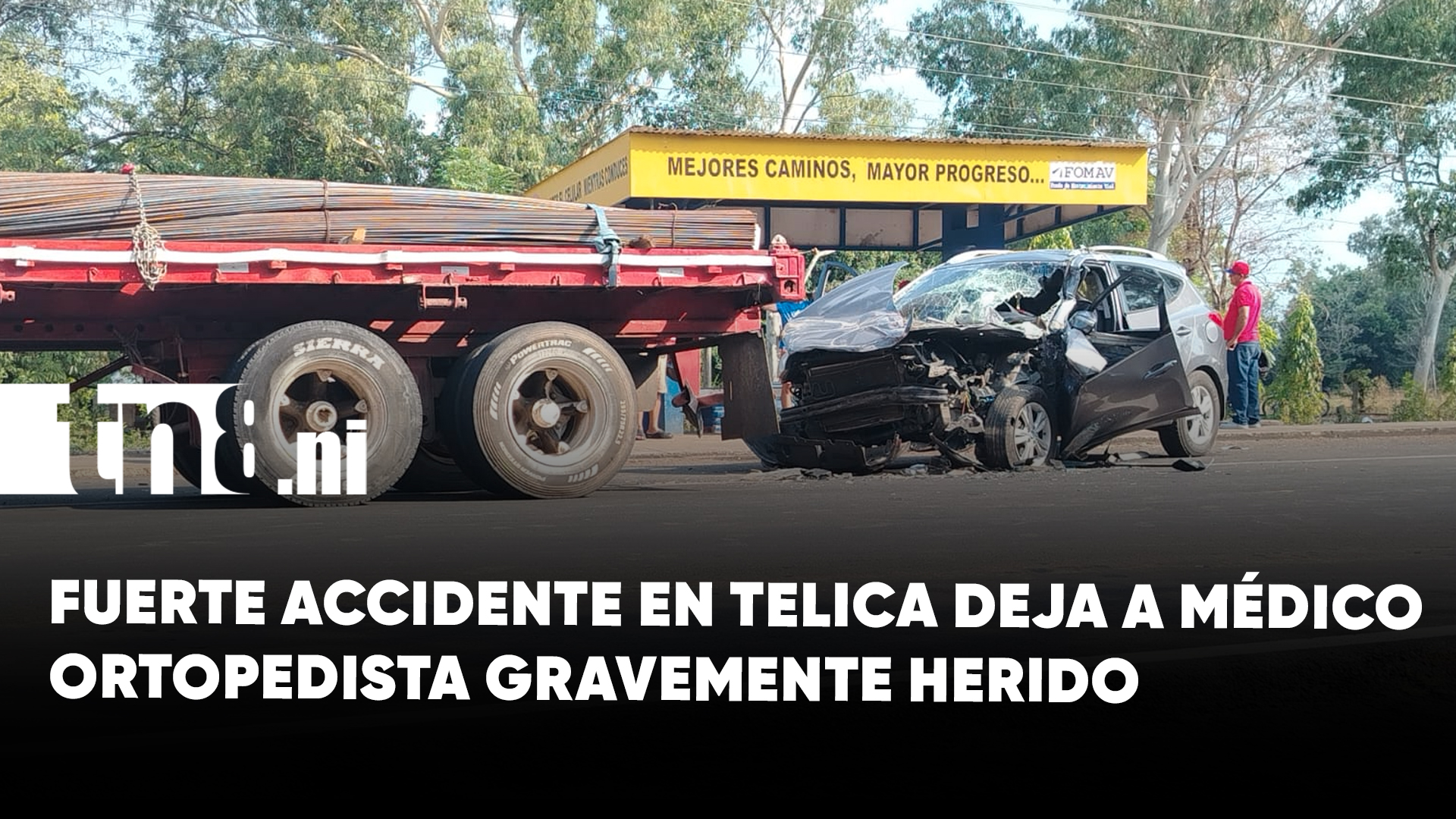 Colisión entre vehículo liviano y cabezal deja un lesionado grave en ...