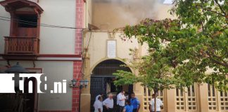 Foto: Rápida respuesta de bomberos protege el Palacio Episcopal de León/TN8